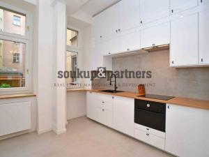Pronájem bytu 3+1, Praha - Nové Město, Navrátilova, 97 m2