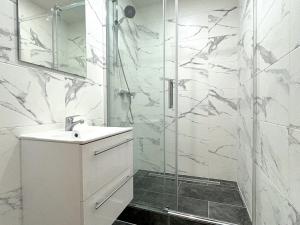 Pronájem bytu 2+kk, Praha - Stodůlky, U jezera, 43 m2