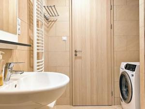 Pronájem bytu 2+kk, Praha - Stodůlky, Toufarova, 63 m2