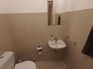 Pronájem kanceláře, Praha - Nové Město, Štěpánská, 63 m2