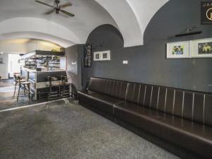 Pronájem restaurace, Slaný, Štechova, 100 m2