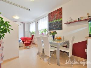 Pronájem bytu 3+kk, Brno, Čápkova, 90 m2