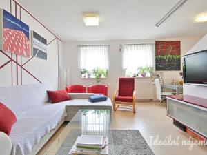 Pronájem bytu 3+kk, Brno, Čápkova, 90 m2