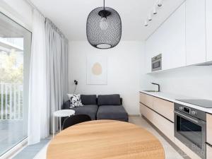 Pronájem bytu 1+kk, Praha - Karlín, Křižíkova, 28 m2