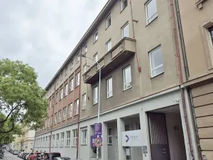 Pronájem kanceláře, Praha - Smíchov, Drtinova, 43 m2