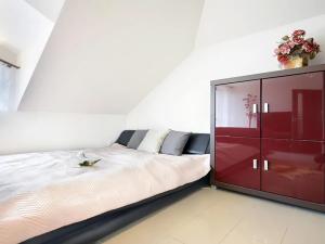 Prodej rodinného domu, Květnice, V Zelených, 300 m2