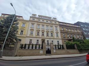 Pronájem bytu 2+kk, Praha - Smíchov, Holečkova, 58 m2