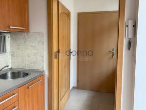 Pronájem bytu 1+1, Praha - Nusle, Slavojova, 33 m2