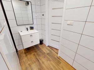 Pronájem bytu 1+1, Meziboří, Nad parkem, 39 m2