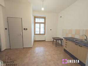 Pronájem skladu, Praha - Velká Chuchle, Dostihová, 27 m2