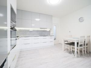 Prodej bytu 3+kk, České Budějovice - České Budějovice 5, Františka Jelena, 65 m2