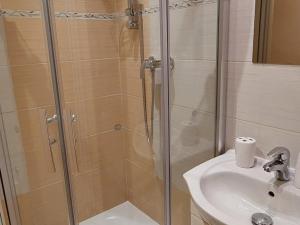 Pronájem bytu 3+1, Valašské Meziříčí - Krásno nad Bečvou, Na Šištotě, 74 m2