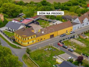 Prodej činžovního domu, Černčice, Husova, 732 m2