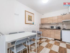 Prodej činžovního domu, Černčice, Husova, 732 m2