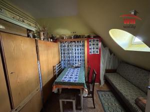 Prodej bytu 4+1, Karlovy Vary, Palackého náměstí, 93 m2