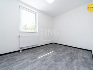 Pronájem bytu 1+1, Ostrava, Starobělská, 31 m2