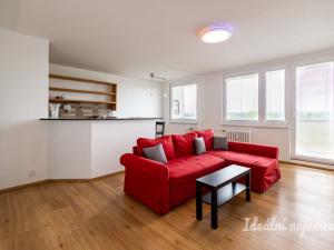 Pronájem bytu 3+kk, Praha - Petrovice, Frostova, 70 m2