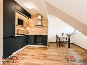 Prodej bytu 3+kk, Zaječí, Sadařská, 87 m2
