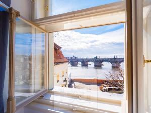 Pronájem bytu 1+kk, Praha - Malá Strana, Cihelná, 47 m2