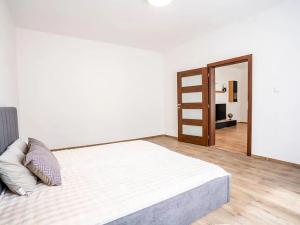 Prodej bytu 3+kk, Dvůr Králové nad Labem, Fügnerova, 80 m2