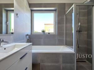 Pronájem bytu 3+kk, Písek - Hradiště, Cihlářská, 83 m2