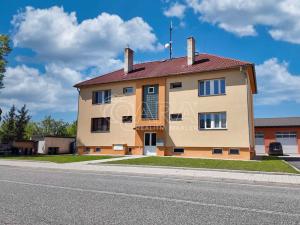 Prodej bytu 3+1, Vestec, 74 m2