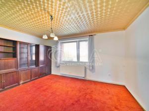 Prodej bytu 3+1, Vestec, 74 m2