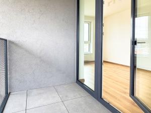 Pronájem bytu 2+kk, Praha - Vysočany, Oktábcových, 53 m2