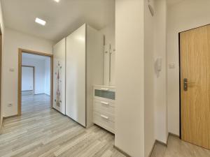 Prodej bytu 2+1, Krnov - Pod Cvilínem, Zeyerova, 70 m2