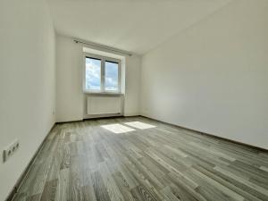 Prodej bytu 2+1, Krnov - Pod Cvilínem, Zeyerova, 70 m2