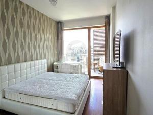 Pronájem bytu 2+kk, Praha - Hrdlořezy, Nad Smetankou, 68 m2