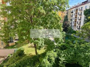 Pronájem bytu 2+kk, Praha - Holešovice, Strojnická, 56 m2