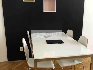 Pronájem bytu 2+kk, Praha - Holešovice, Strojnická, 56 m2