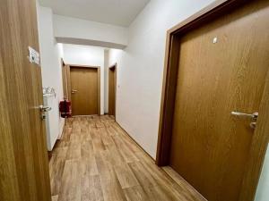 Prodej vícegeneračního domu, Praha - Prosek, Prosecká, 266 m2