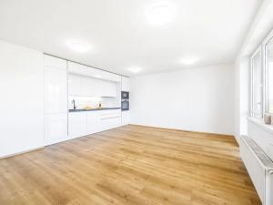 Prodej bytu 3+kk, Praha - Troja, Velká skála, 89 m2