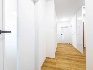 Prodej bytu 3+kk, Praha - Troja, Velká skála, 89 m2