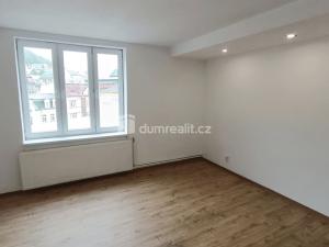 Pronájem bytu 2+1, Děčín - Děčín IV-Podmokly, Prokopa Holého, 80 m2