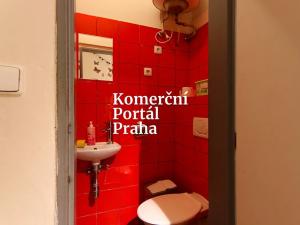 Pronájem restaurace, Praha - Malá Strana, Karmelitská, 120 m2