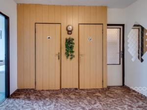 Pronájem bytu 4+1, Praha - Bohnice, Feřtekova, 82 m2