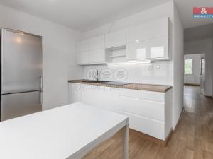 Prodej bytu 4+1, Klatovy - Klatovy II, Na Chuchli, 81 m2