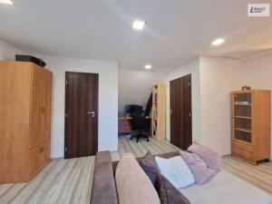 Prodej rodinného domu, Tochovice, 251 m2