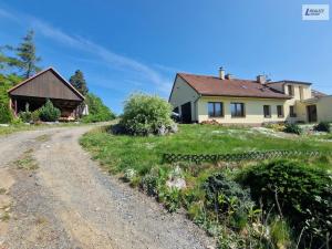Prodej rodinného domu, Skuteč - Hněvětice, 184 m2