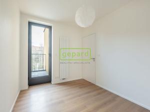 Pronájem bytu 2+kk, Praha - Kobylisy, Pakoměřická, 42 m2