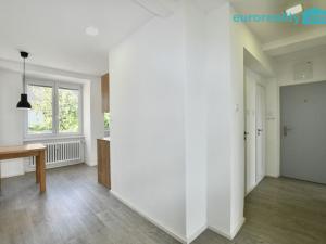 Pronájem bytu 2+kk, Praha - Troja, Na Šutce, 56 m2