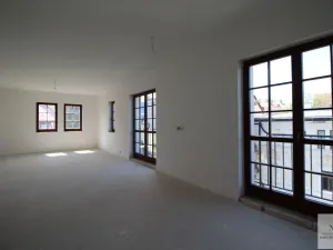 Prodej činžovního domu, Karlovy Vary, Rumunská, 1336 m2