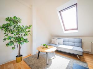 Prodej bytu 3+kk, Praha - Řepy, Čistovická, 63 m2