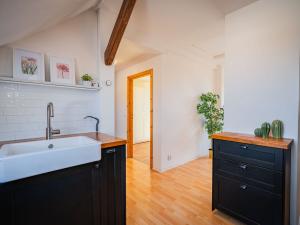 Prodej bytu 3+kk, Praha - Řepy, Čistovická, 63 m2