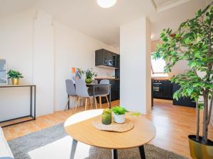Prodej bytu 3+kk, Praha - Řepy, Čistovická, 63 m2