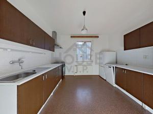 Prodej vícegeneračního domu, Praha - Lysolaje, Lysolajské údolí, 204 m2