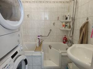 Prodej bytu 2+1, Sokolov, 60 m2